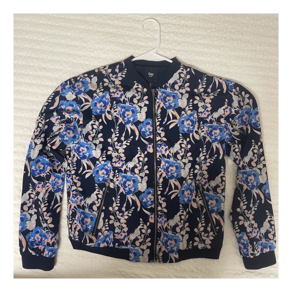 Gap Jacket 🌸🌷🌺